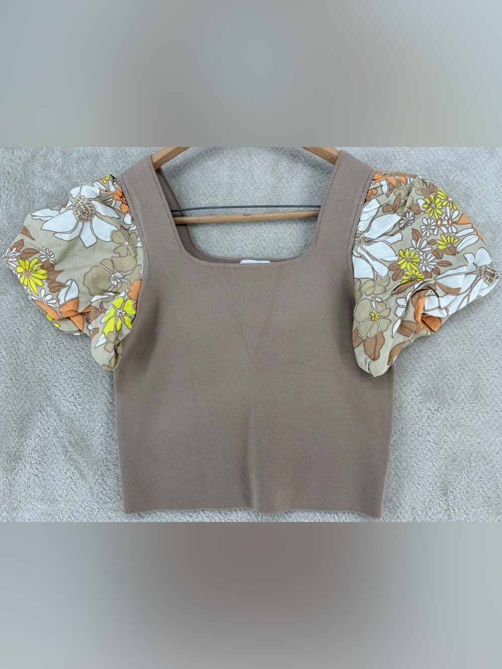 Current Air Women’s M Nova Floral Puff Sleeve Top, Taupe